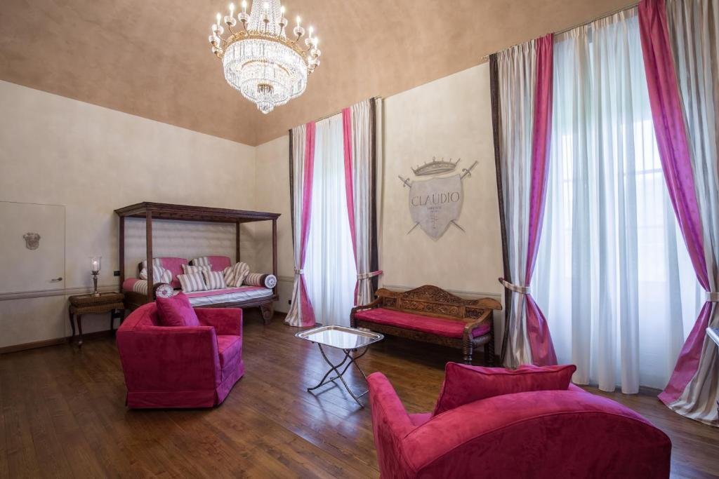 Castle in Licciana Nardi, Tuscany, Italy 5 - 16928111