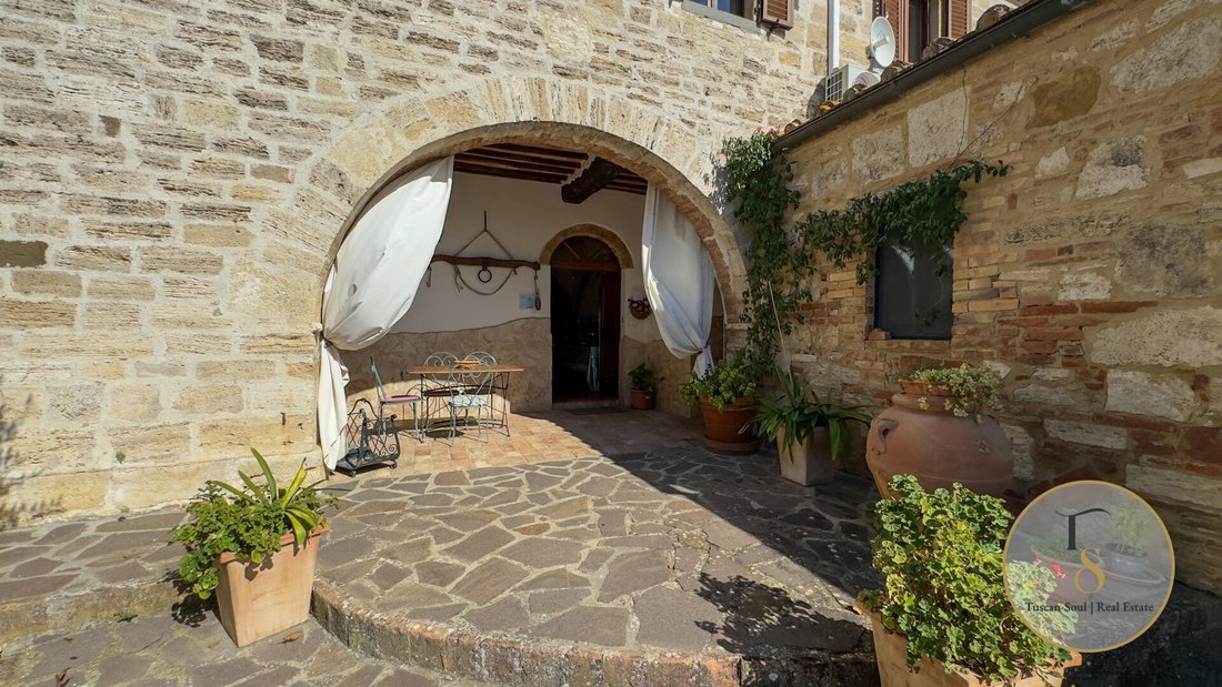 Country House in Montalcino, Tuscany, Italy 5 - 16740784