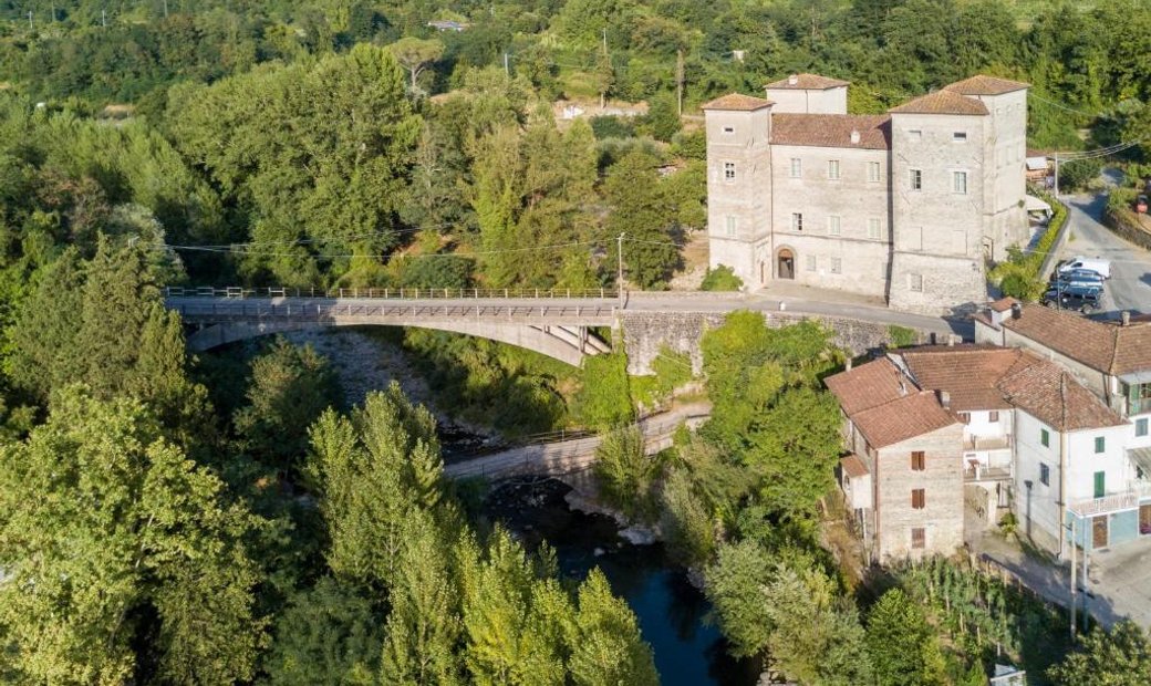 Licci Castle A Private Hidden Tuscan Ancient Castle By Dimore Camisa