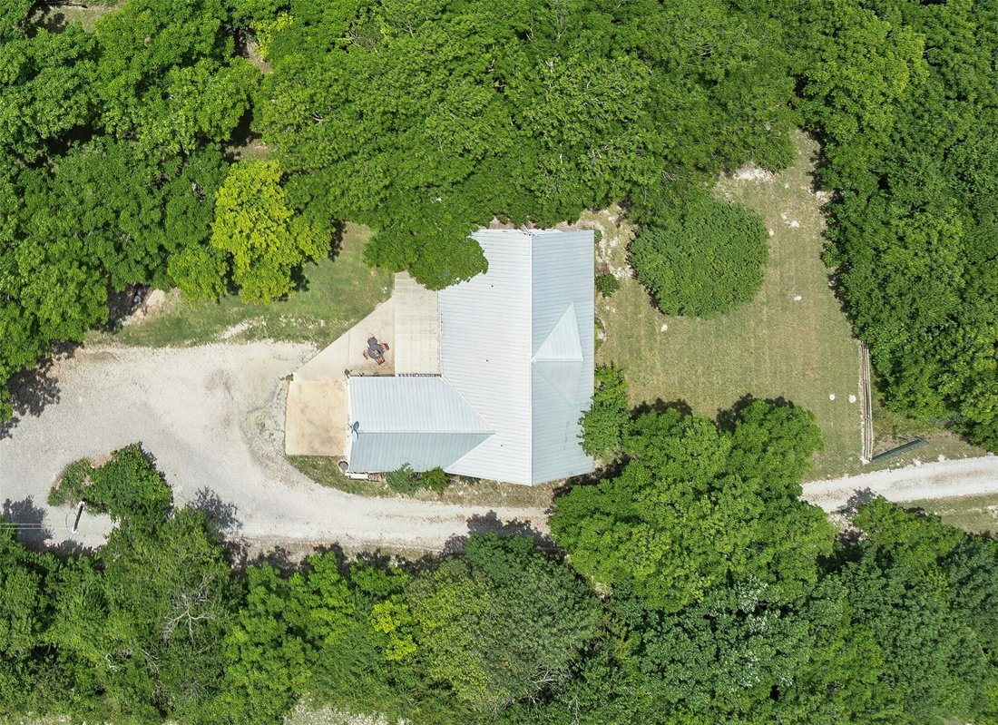 Farm Ranch in Van Alstyne, Texas, United States 4 - 16928057