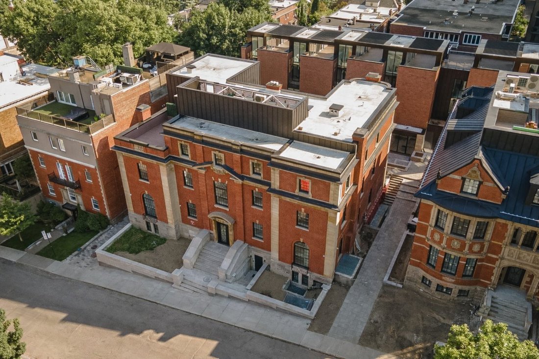 House in Montréal, Quebec, Canada 1 - 16928464