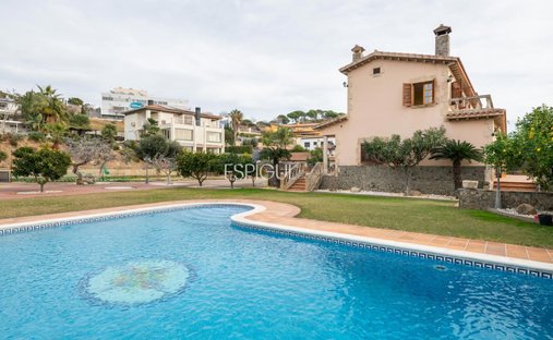 Villa à Mataró, Catalogne, Espagne 1