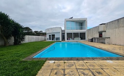 House in Pico da Pedra, Azores, Portugal 1
