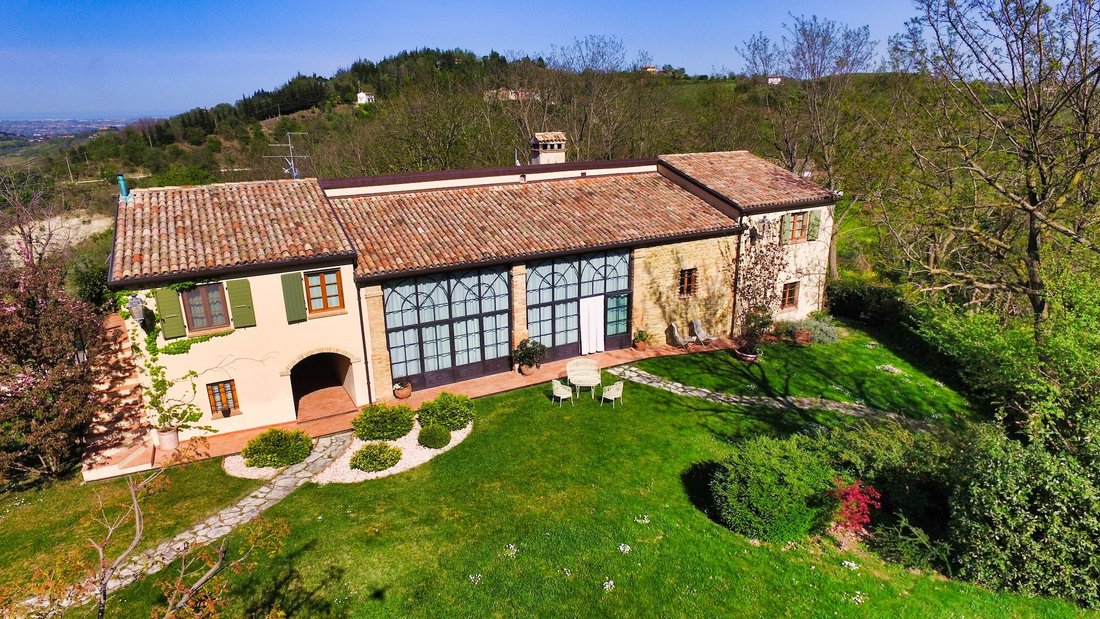 Villa in Roncofreddo, Emilia-Romagna, Italy 1 - 10561000