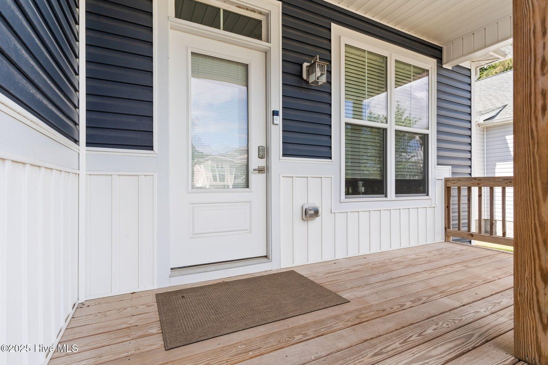 House in Oak Island, North Carolina, United States 4 - 16934639