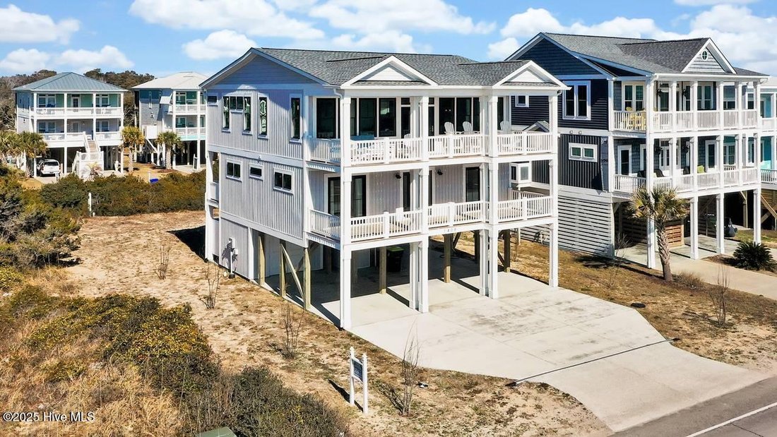 House in Oak Island, North Carolina, United States 2 - 16934662