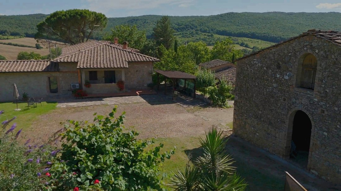 Country House in Sovicille, Tuscany, Italy 4 - 16928571
