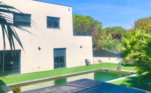 Maison à Extérieurs, Fréjus, France 1
