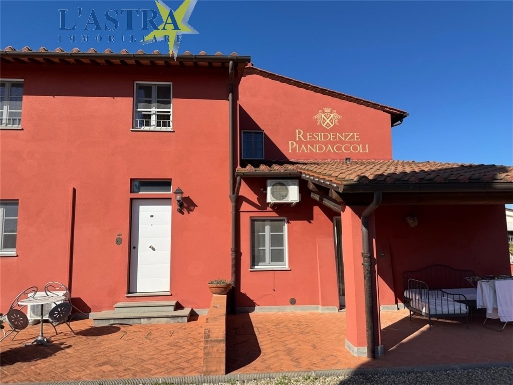 Estate in Center, Lastra a Signa, Tuscany 2 - 16928570