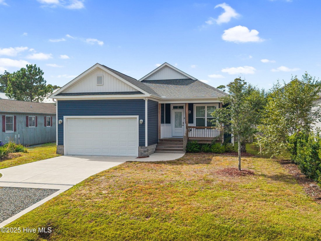 House in Oak Island, North Carolina, United States 2 - 16934639