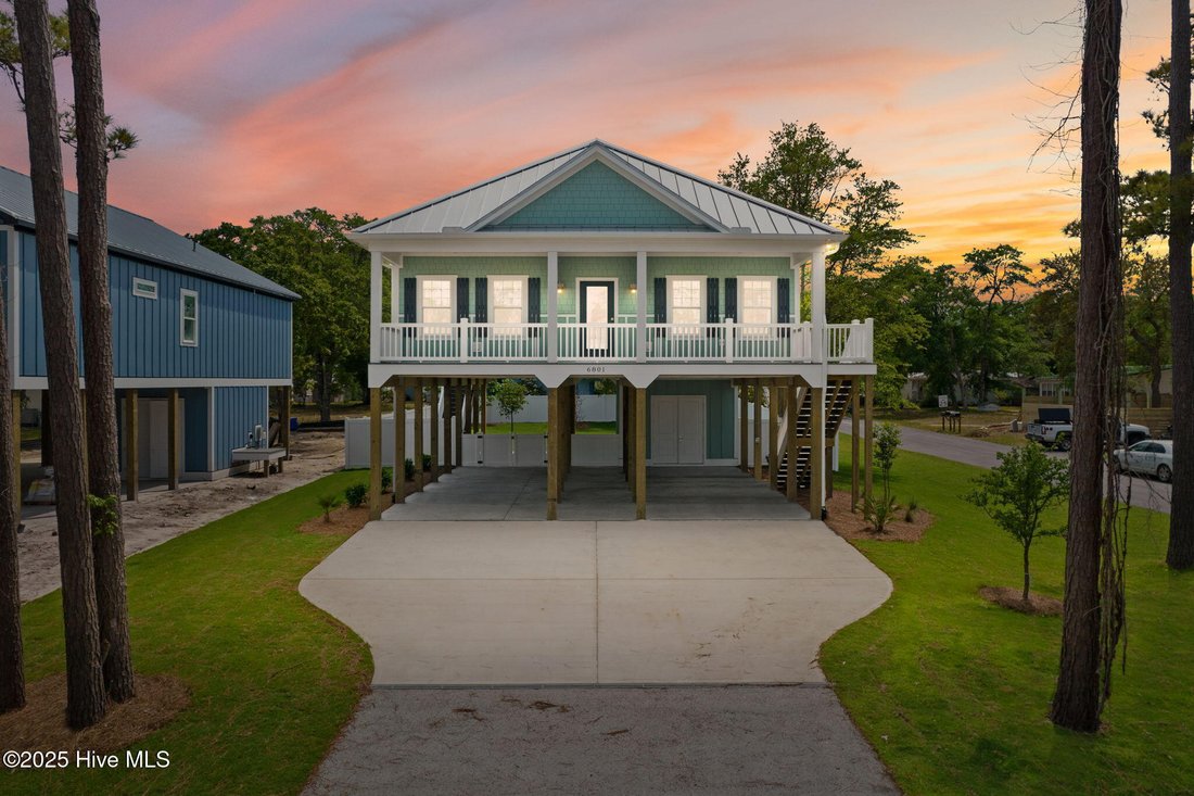 House in Oak Island, North Carolina, United States 1 - 16934636