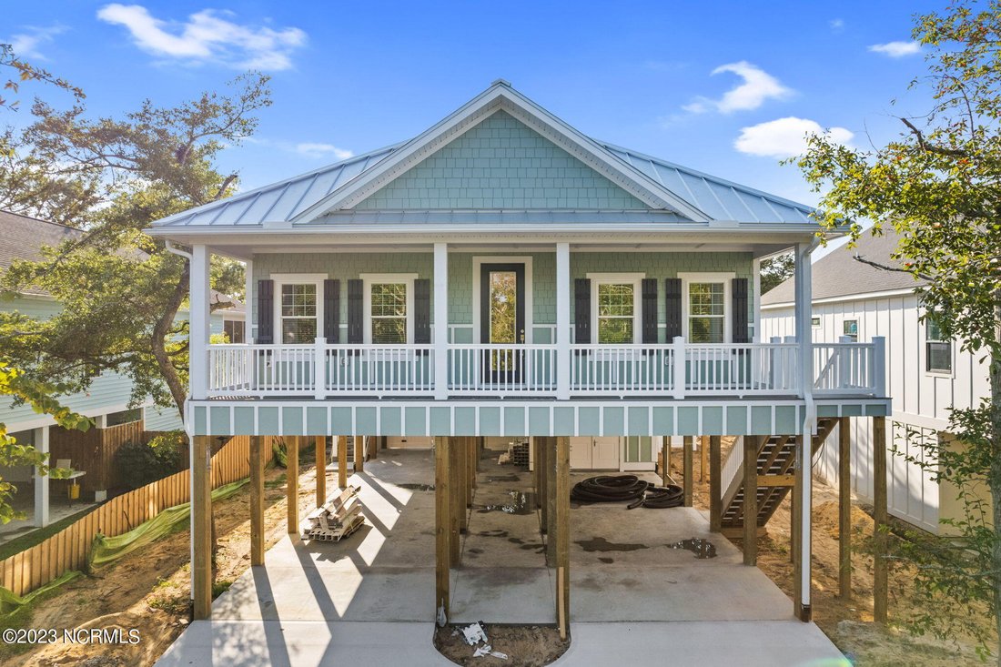 House in Oak Island, North Carolina, United States 3 - 16934636