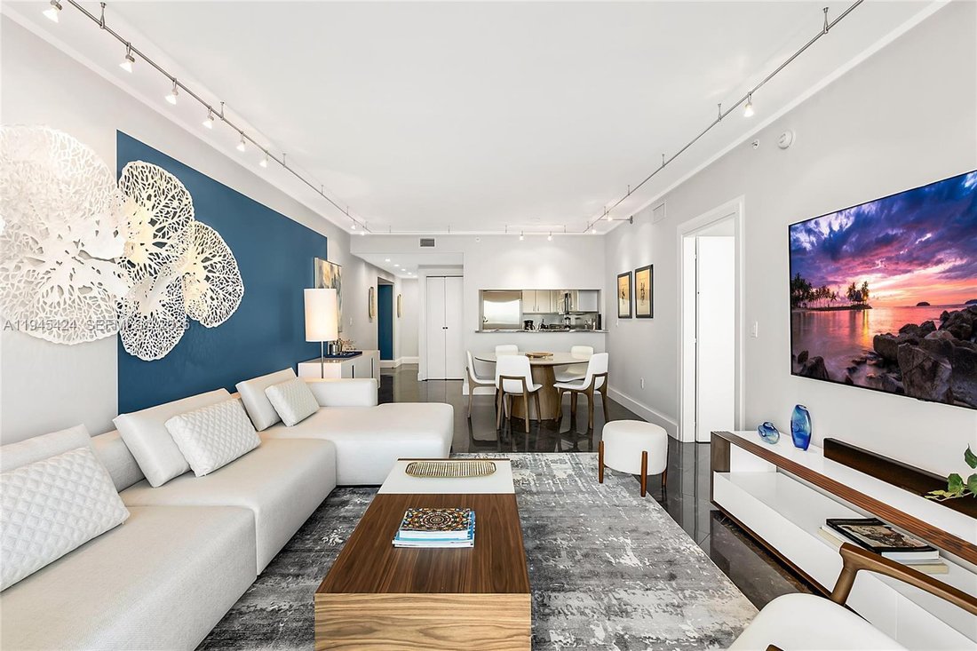 Condo in Miami Beach, Florida, United States 3 - 16932787