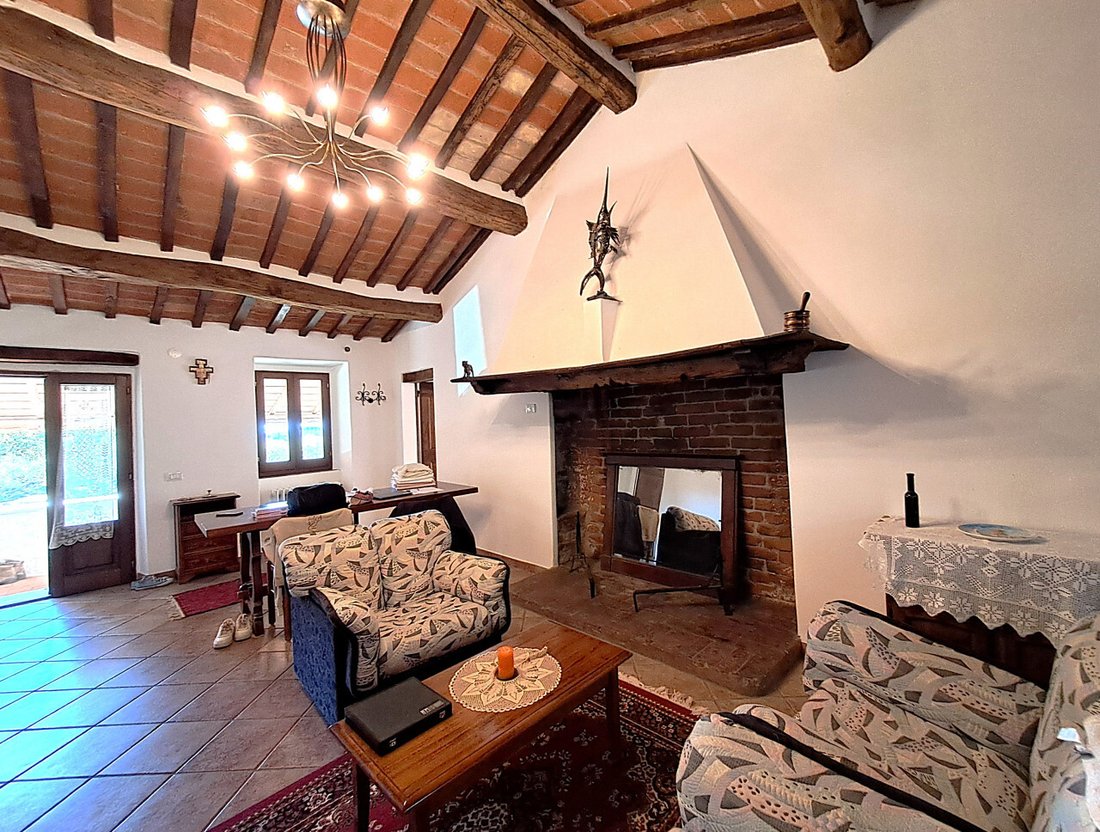 House in Passignano sul Trasimeno, Umbria, Italy 3 - 16934392