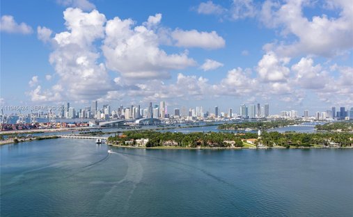 Condo in Miami Beach, Florida, United States 1