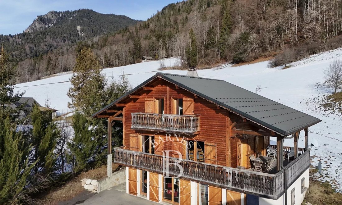 Chalet in Saint-Jean-d'Aulps, Auvergne-Rhône-Alpes, France 1 - 16934016