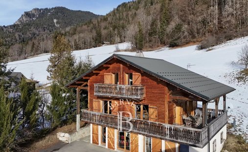 Chalet in Saint-Jean-d'Aulps, Auvergne-Rhône-Alpes, France 1