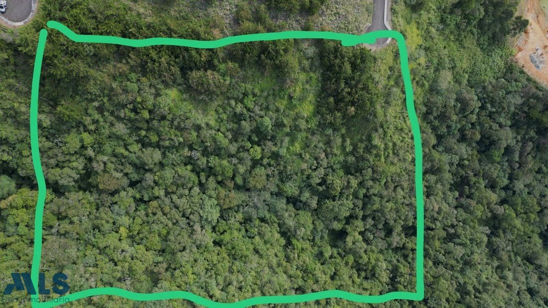 Land in Santa Elena, Antioquia, Colombia 2 - 16929419