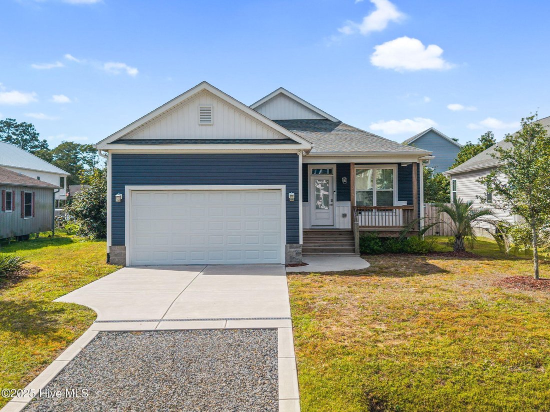 House in Oak Island, North Carolina, United States 3 - 16934639