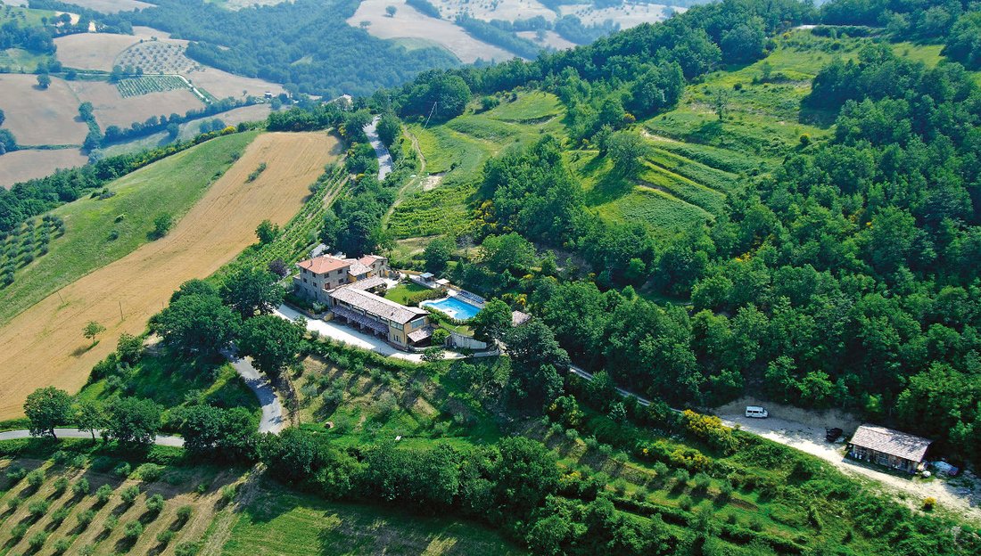 Estate in Assisi, Umbria, Italy 2 - 16933384
