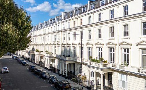 Apartment in Little Venice, Westminster, England 1
