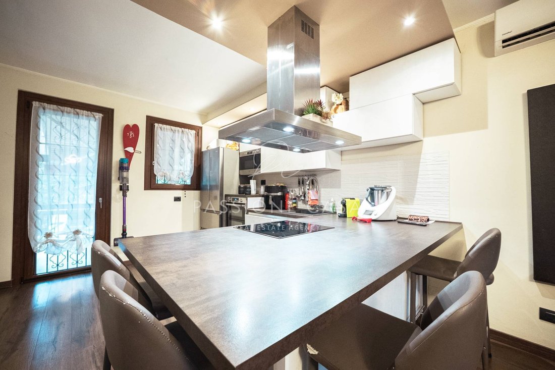 Villa in Segrate Centro, Milano San Felice, Lombardy 5 - 16934731