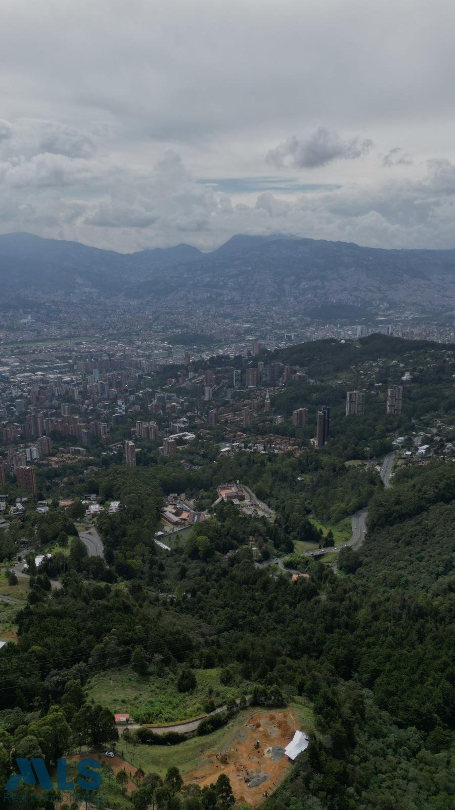 Land in Santa Elena, Antioquia, Colombia 3 - 16929419