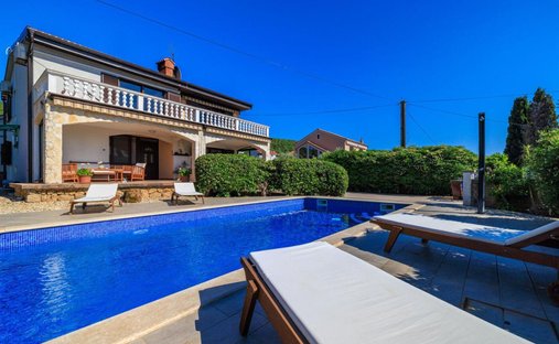 Villa in Punat, Primorje-Gorski Kotar County, Croatia 1