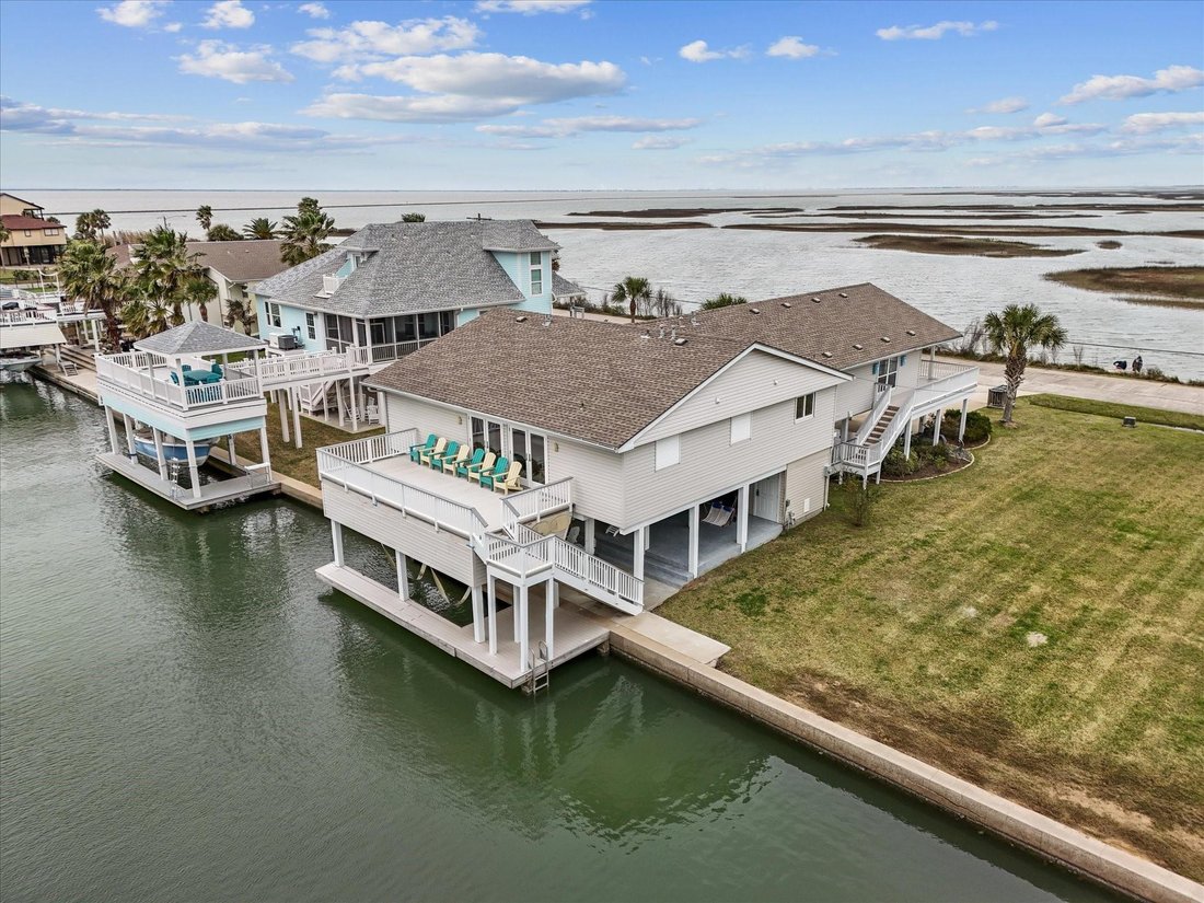 House in Galveston, Texas, United States 1 - 16933026