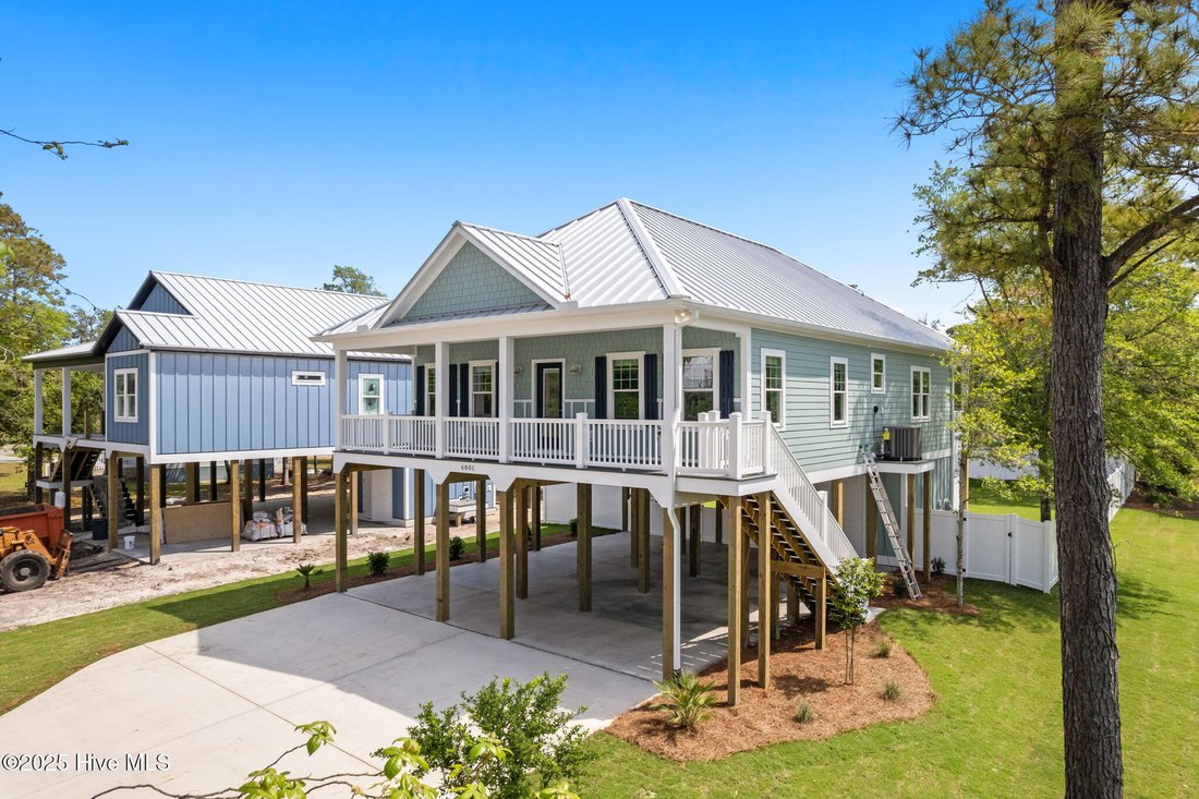 House in Oak Island, North Carolina, United States 5 - 16934636
