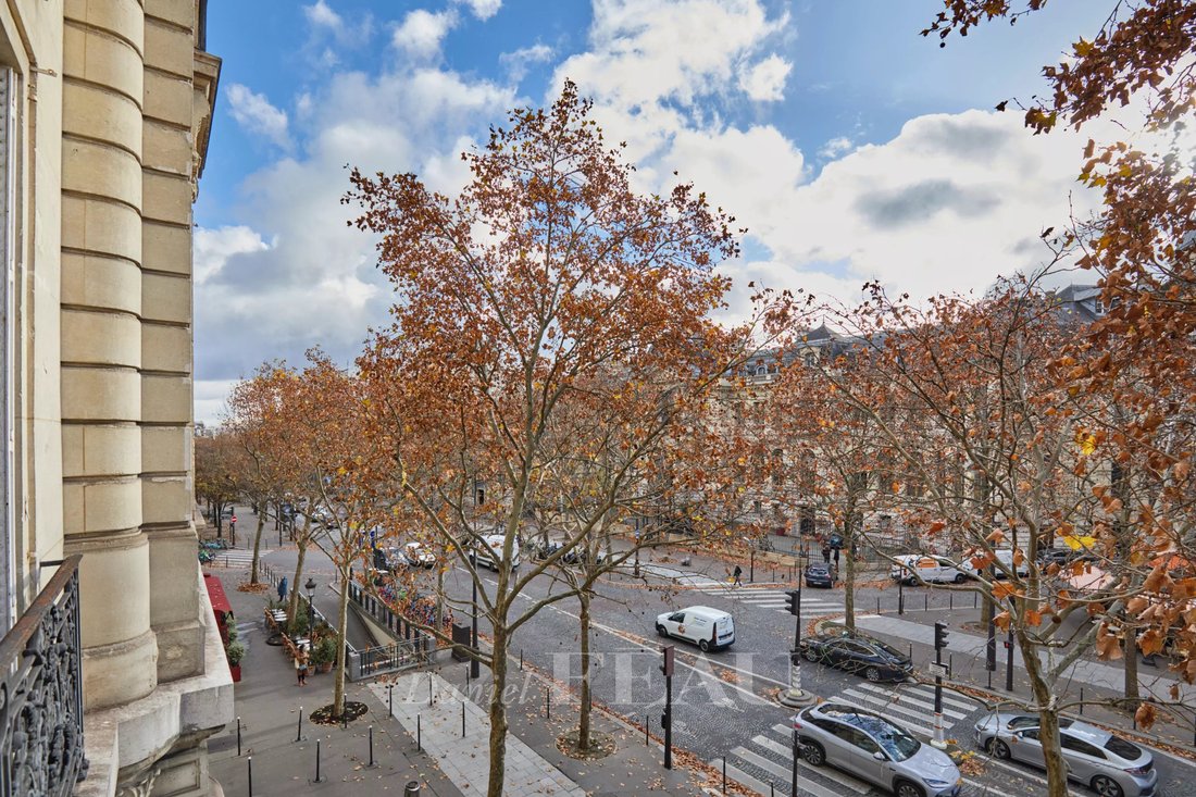 Apartment in Hoche-Friedland, Paris 8e Arrondissement, Paris 1 - 16688349