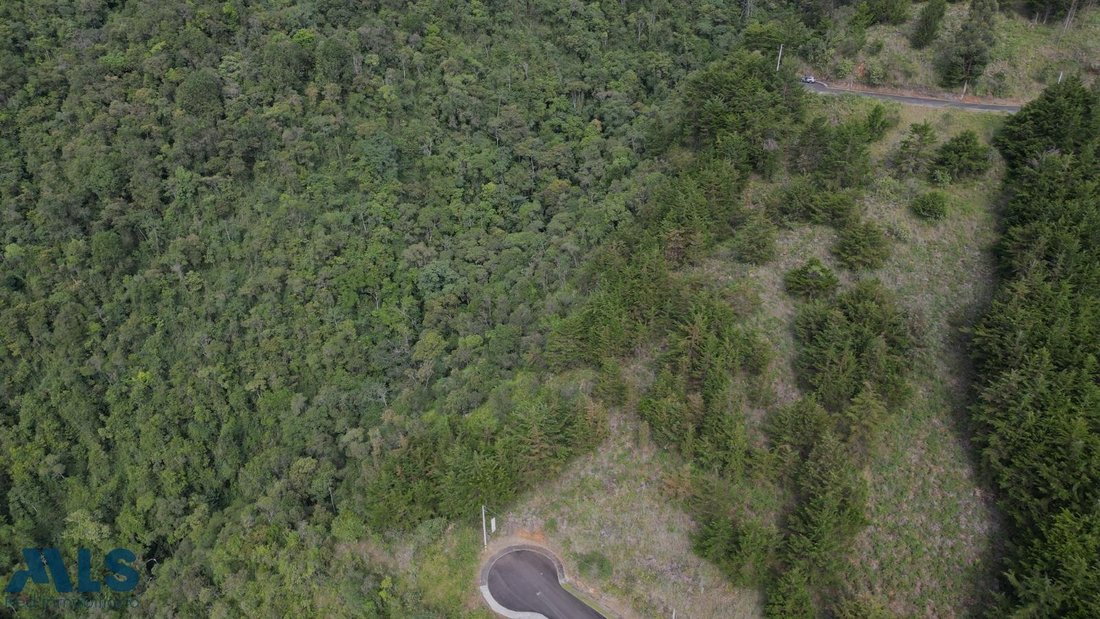 Land in Santa Elena, Antioquia, Colombia 4 - 16929419