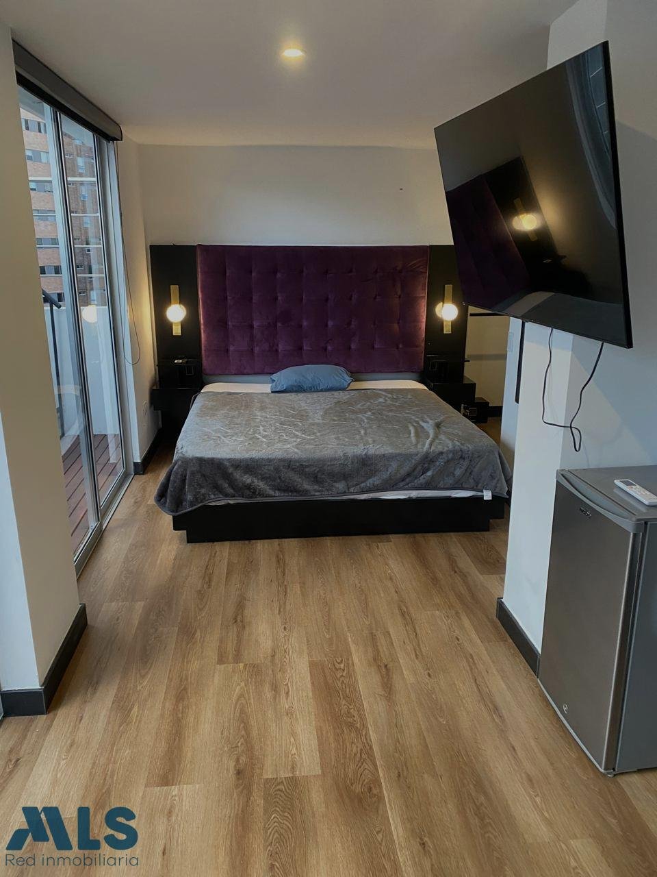 Apartment in Medellín, Antioquia, Colombia 3 - 16929342