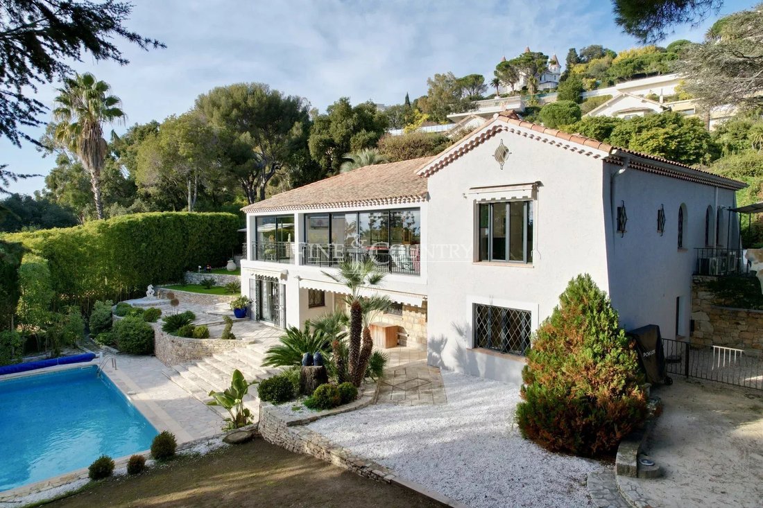 Villa in La Californie, Cannes, France 1 - 16929802