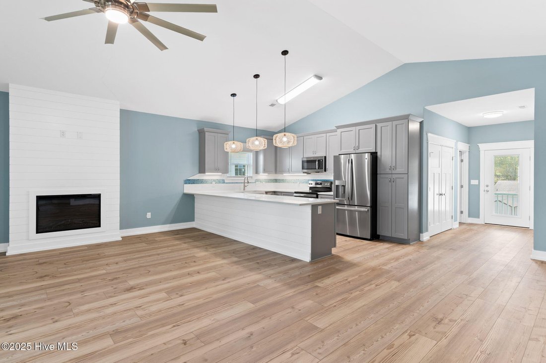 House in Oak Island, North Carolina, United States 5 - 16934658