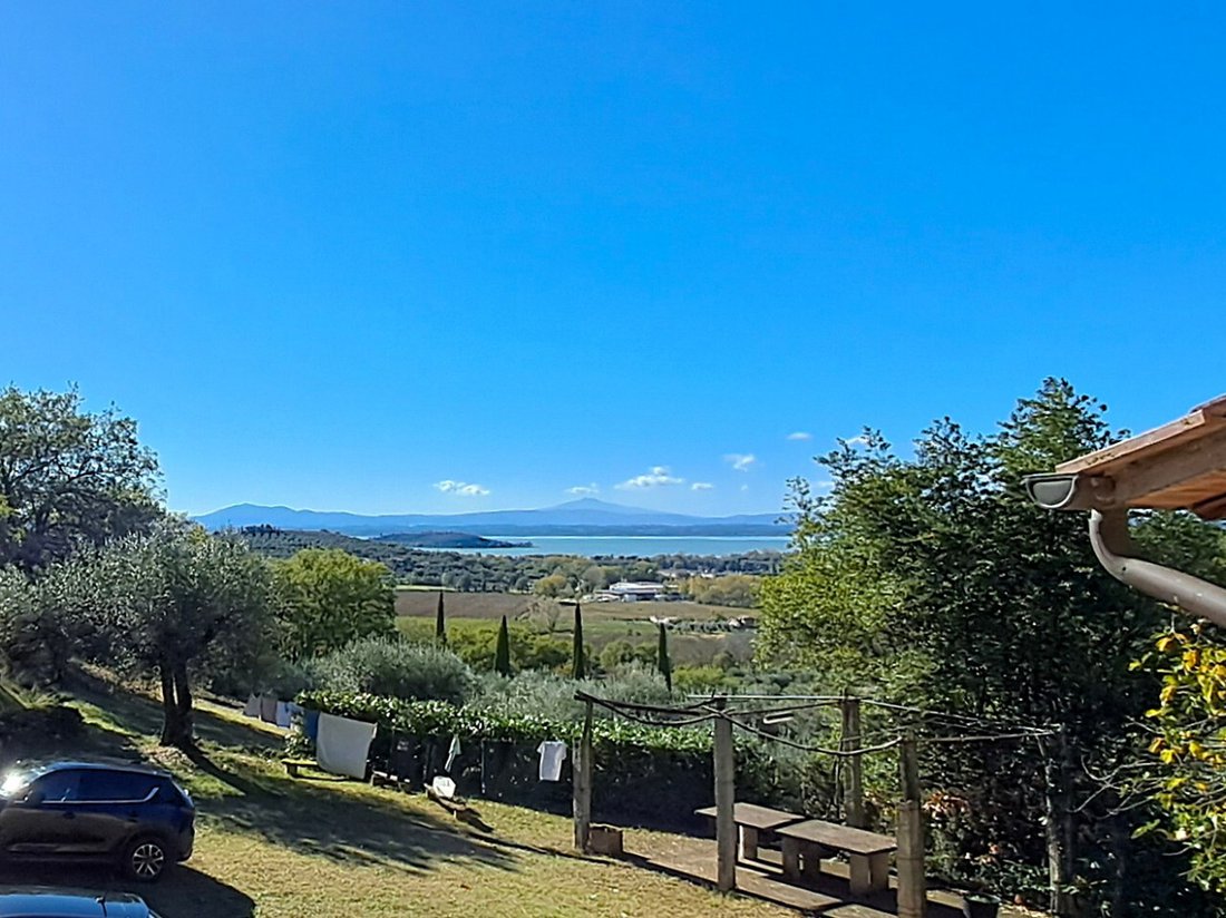 House in Passignano sul Trasimeno, Umbria, Italy 1 - 16934392