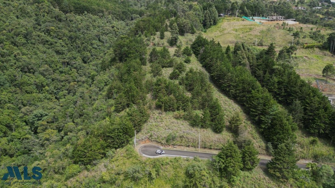 Land in Santa Elena, Antioquia, Colombia 5 - 16929419