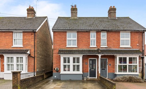 House in Broadbridge Heath, England 1