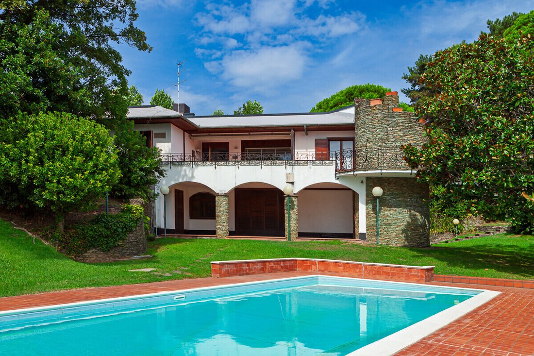 House in Arenzano, Liguria, Italy 1 - 16935543