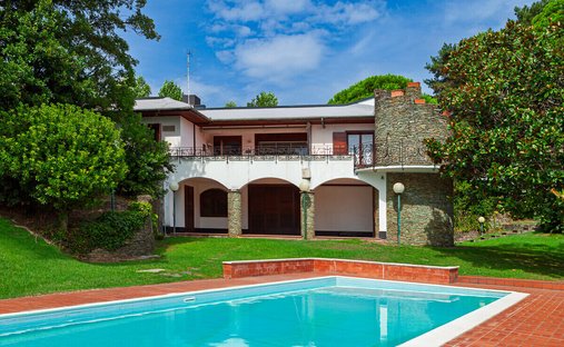 House in Arenzano, Liguria, Italy 1