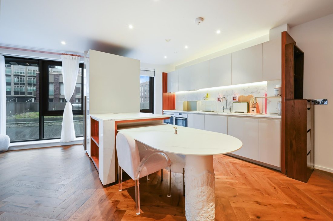 Apartment in New Covent Garden, Wandsworth (Greater London), England 1 - 16933083
