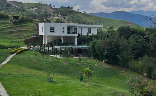 Land in Porce, Santo Domingo, Colombia 1