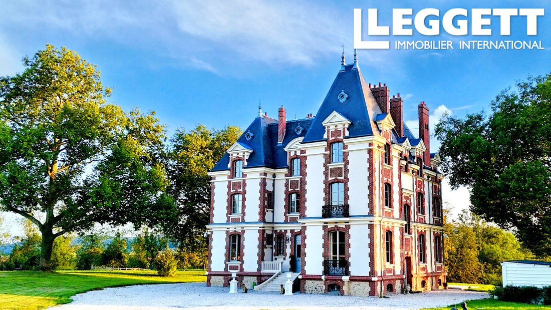 Castle in Pont-l'Évêque, Normandy, France 2 - 16028453
