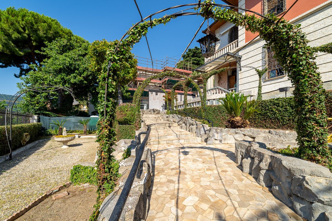 House in Central Hill, Alassio, Liguria 2 - 16929328