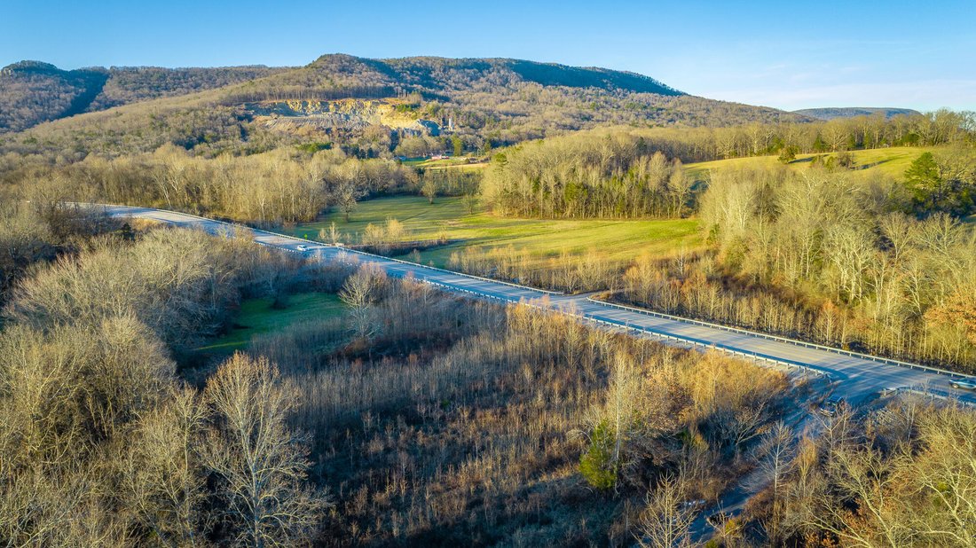 Land in South Pittsburg, Tennessee, United States 1 - 16935460