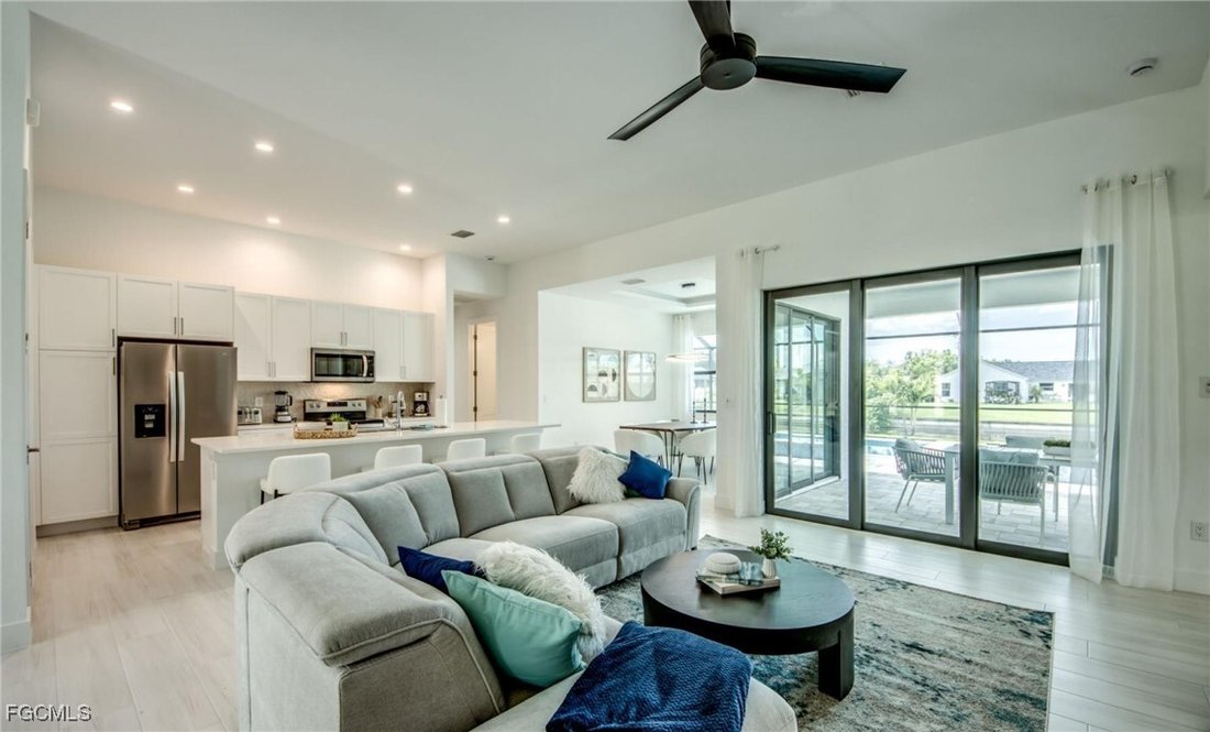 House in Cape Coral, Florida, United States 4 - 16933856