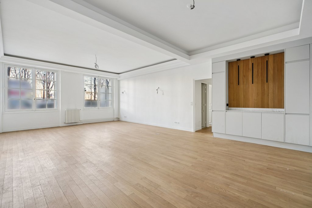 Apartment in Gros Caillou, Paris 7e Arrondissement, Paris 2 - 16902566