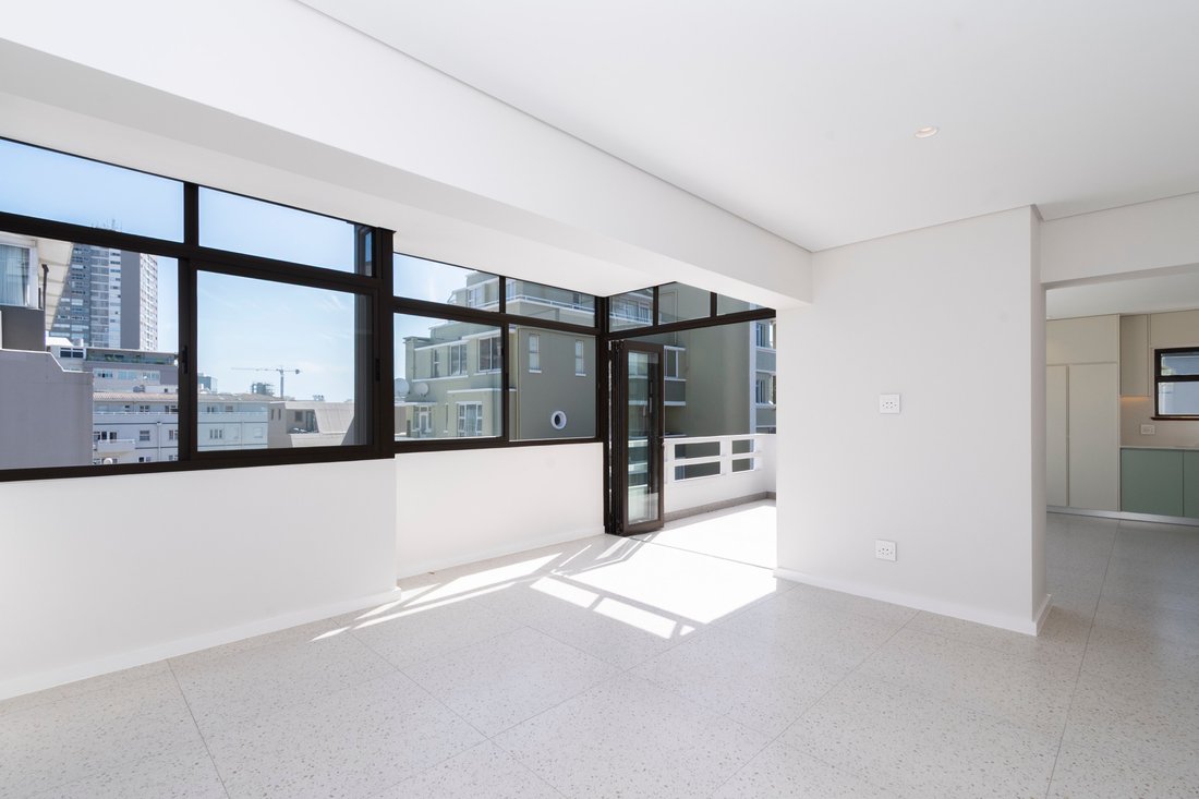 Apartment in Cape Town, Western Cape, South Africa 3 - 16935448