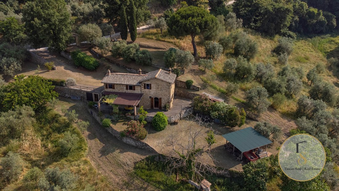 Country House in Montalcino, Tuscany, Italy 4 - 16740788