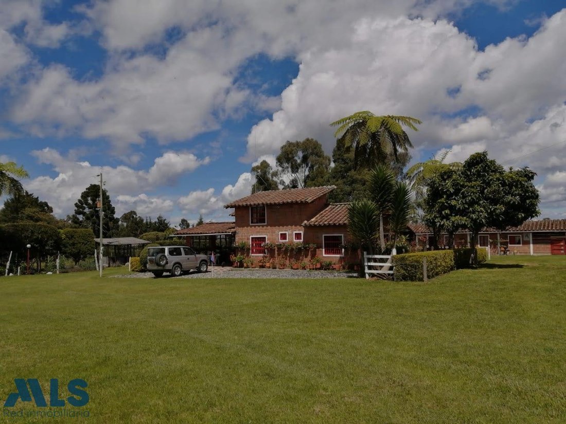 Finca in Ovejas, Antioquia, Colombia 5 - 16929357